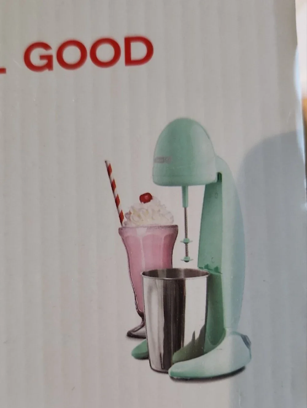 DASH Retro Milkshake Maker in Mint Green